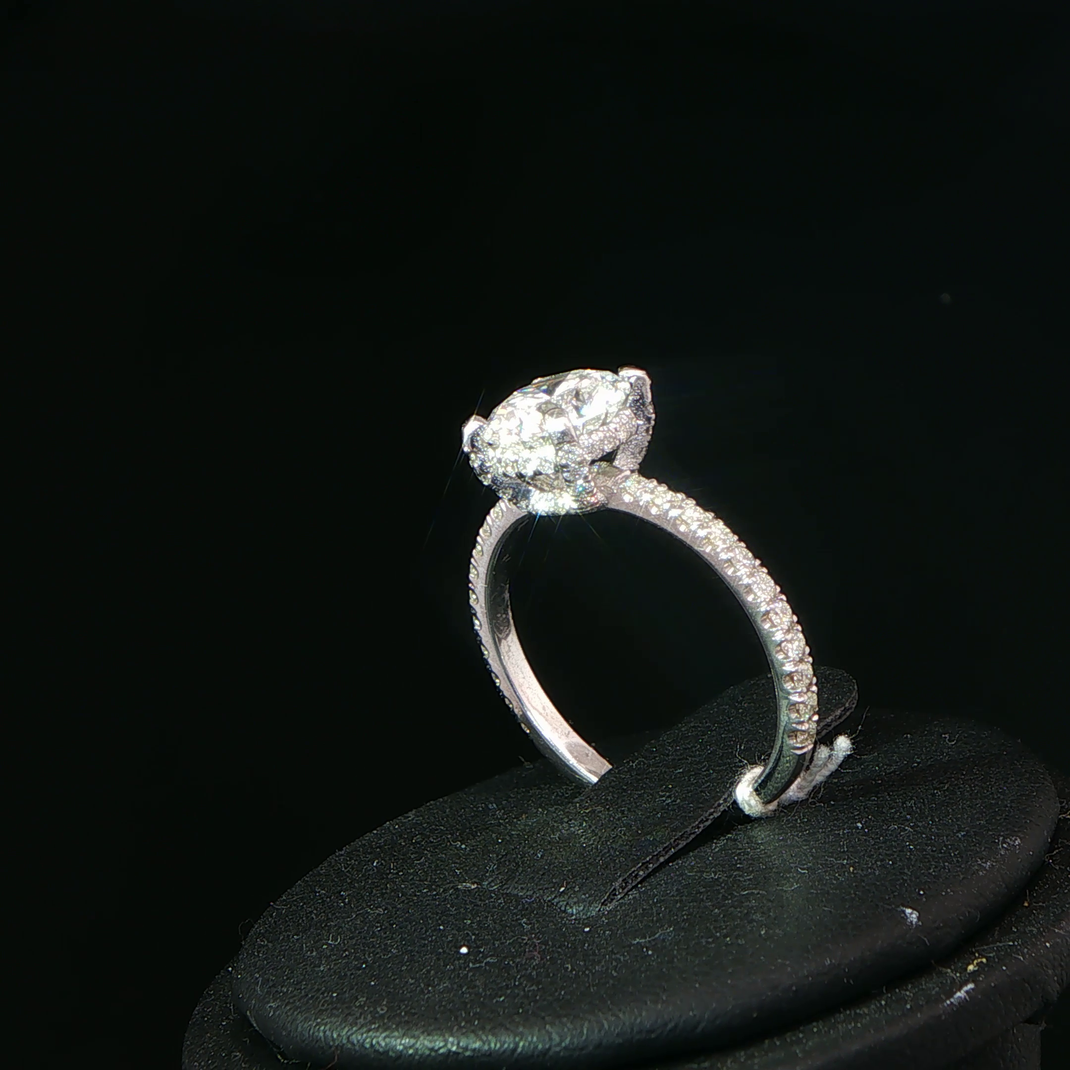 Round Diamond Engagement Ring with Pavé Band in White Gold
