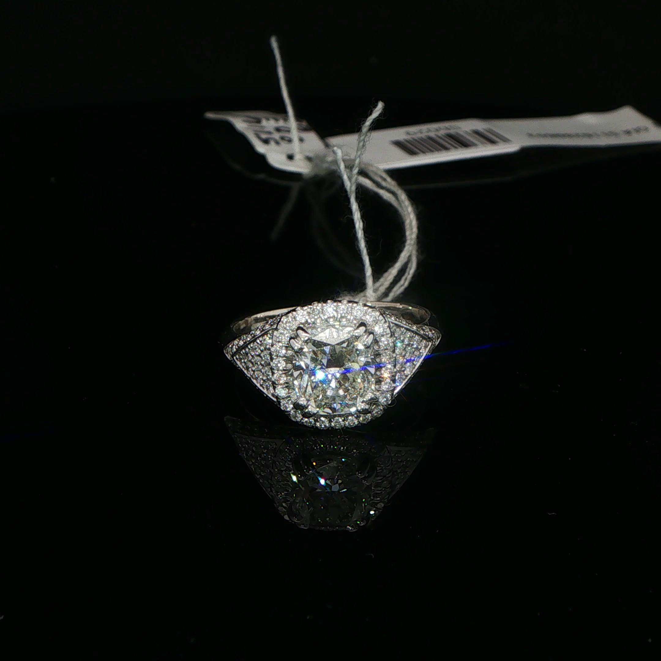 Cushion Halo Diamond Engagement Ring in White Gold